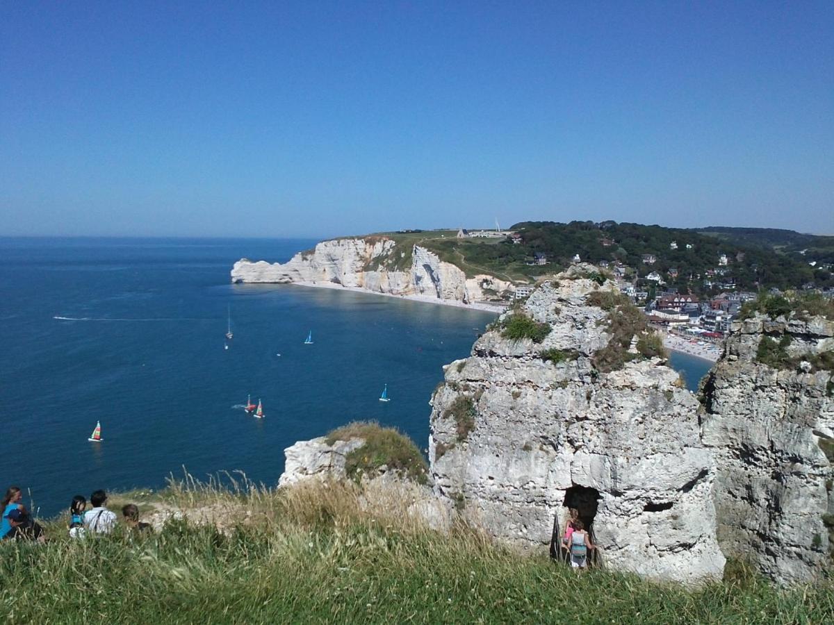 La Cabane De Cecile-La Hutte Etretat Bagian luar foto
